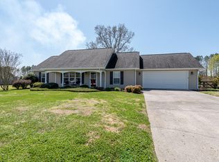 825 Amburn Meadows Ln, Maryville, TN 37801