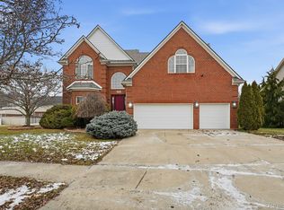 19270 Theresa Blvd, Rockwood, MI 48173