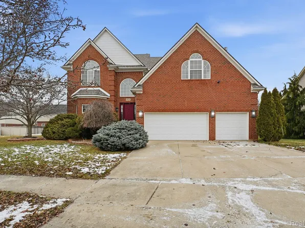 19270 Theresa Blvd, Rockwood, MI 48173