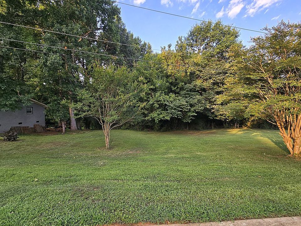 1st image of 407 Seminole Dr