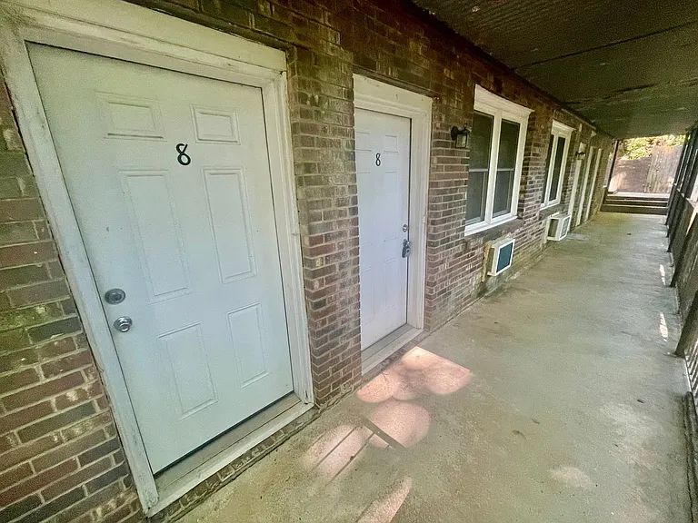 Apt-East-J-Street-312 — Photo 2