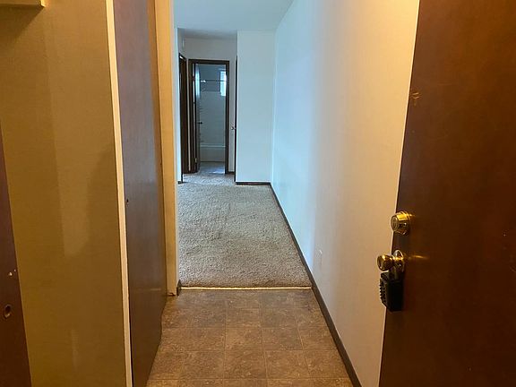 6425_7entry_05052021