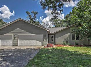 10683 Georgetown Dr, Demotte, IN 46310