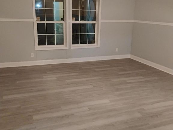 3rd image of 598 SAN MATEO ROAD Road