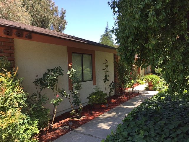 1st image of 661 E Sunset Dr