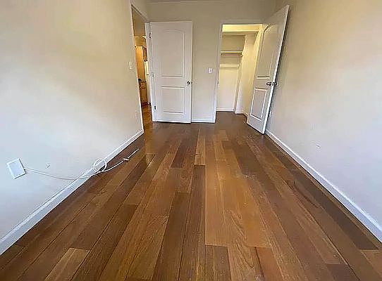 4th image of 1415 Bryant Ave APT 3A