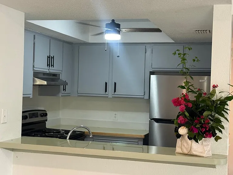 975 Sonesta Ave NE #201 — Photo 9