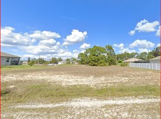 1001 NE 32nd Lane Cpe, Coral, FL 33909