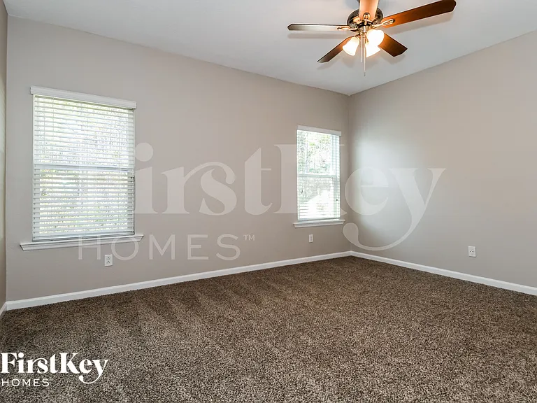 15803 Douglas Lake Dr — Photo 9