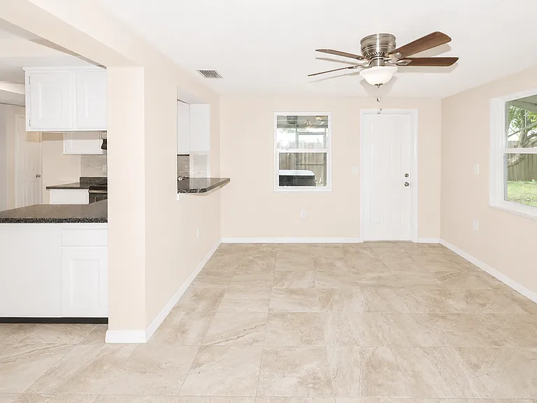 10801 Oldham Rd — Photo 9