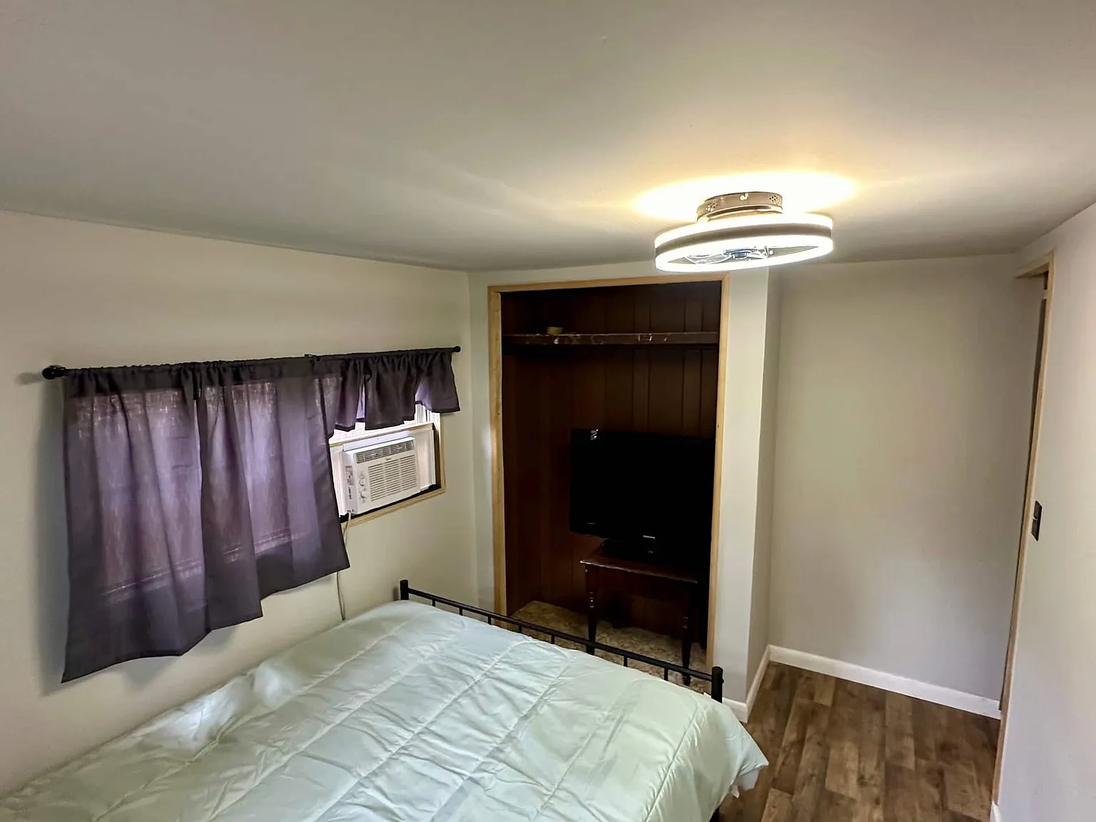 2 bed, 672 sqft, $875 — Photo 2