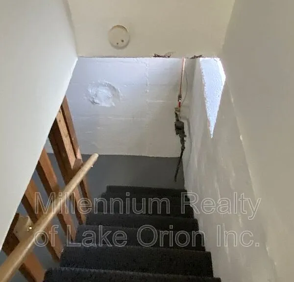 638 Joslyn Ave — Photo 20