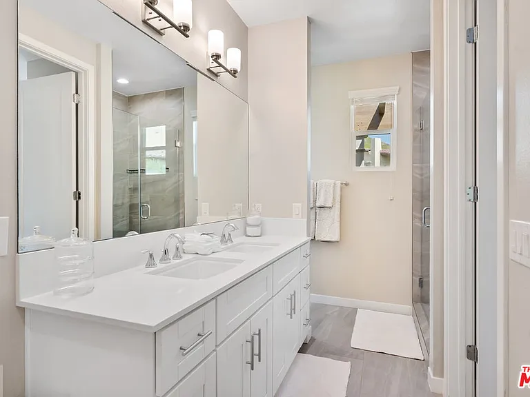 4415 Paxton Pl — Photo 13