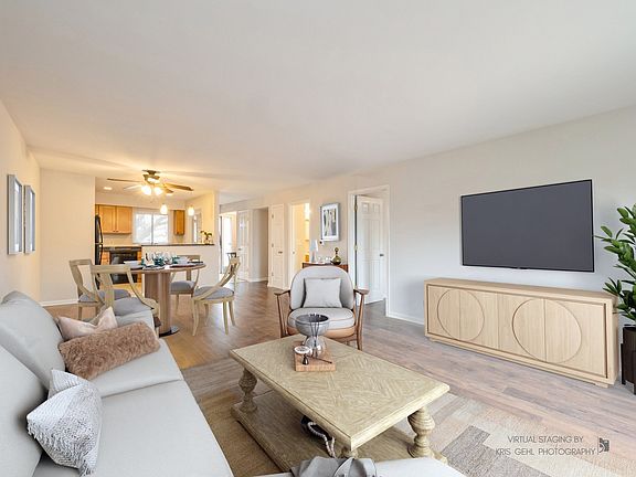 3rd image of 520 E Main St E APT 2C