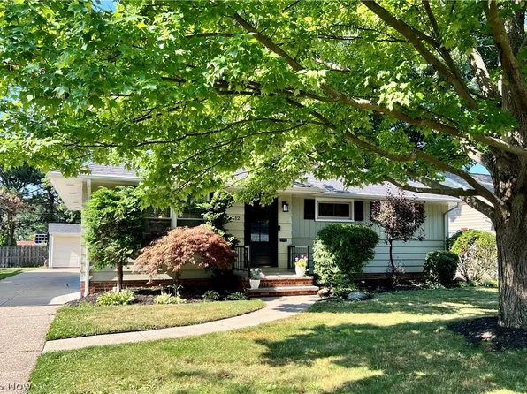 25412 Conover Dr, Bay Village, OH 44140