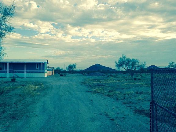 4th image of 1956 W Bonnie Ln