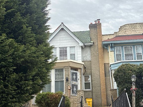 2nd image of 5637 N 16th St