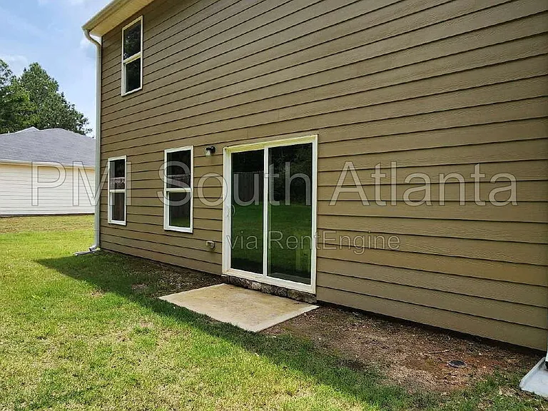 116 Dogwood Ln — Photo 12