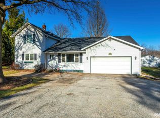 4201 Jersey Ridge Rd, Davenport, IA 52807