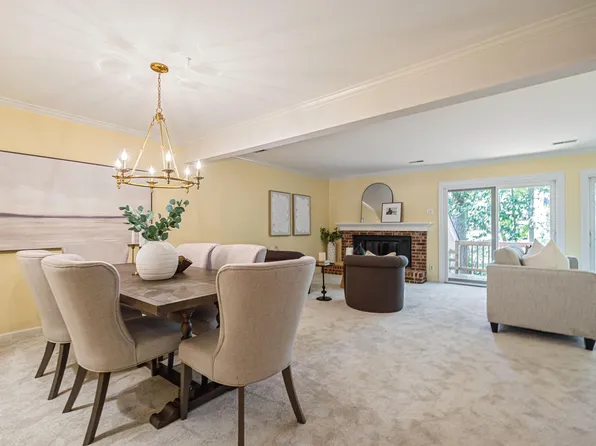 1523 Woodcroft Dr, Raleigh, NC 27609