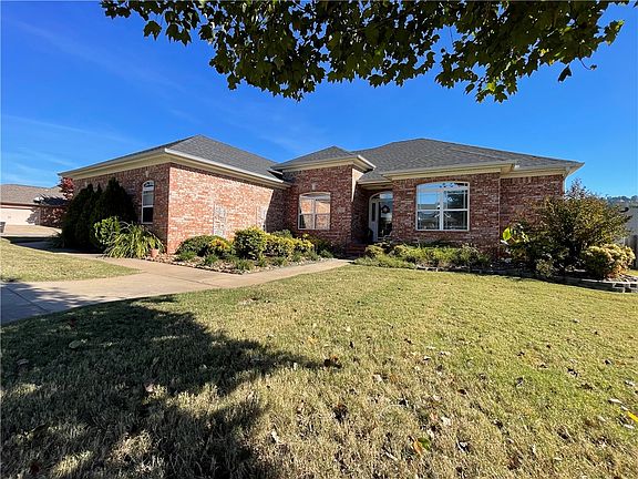 2nd image of 11 Sunfish Ct