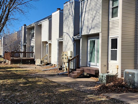 2nd image of 14 Coventry Ln