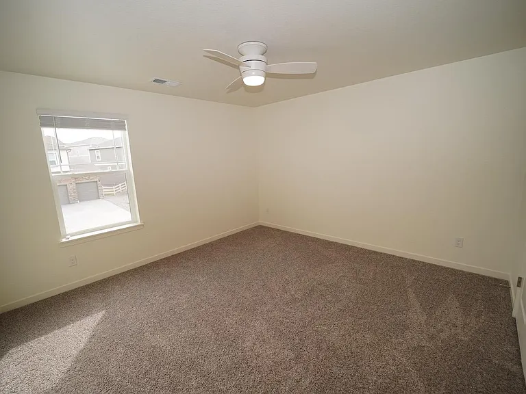 2219 Fiadore Trl — Photo 35