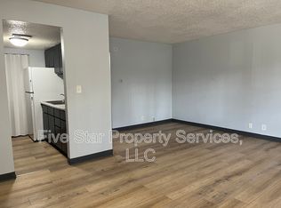 301 W Scarritt St APT 2, Springfield, IL 62704