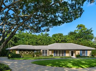 41 Country Rd, Golf, FL 33436