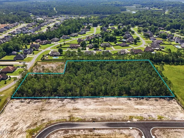 Palmetto Dr, Ocean Springs, MS 39564