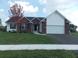 1480 Starfish Ln, Sycamore, IL 60178