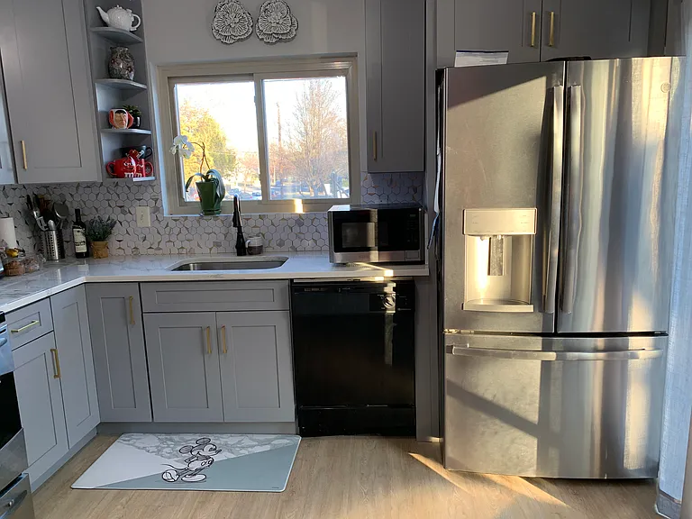 2311 Rockland Ave — Photo 17