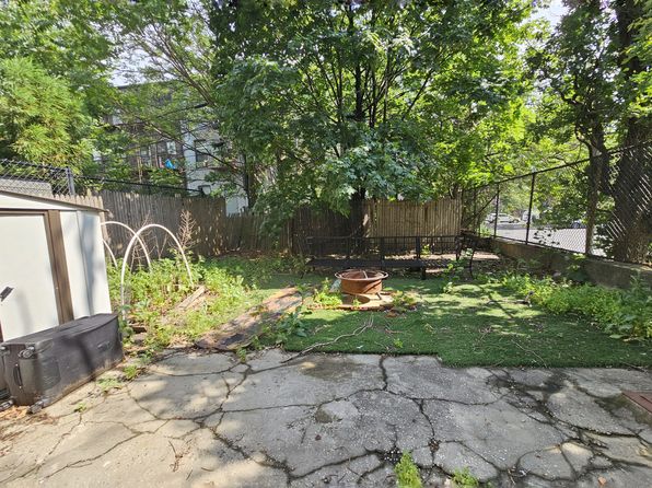 1064 Myrtle Ave APT 1B