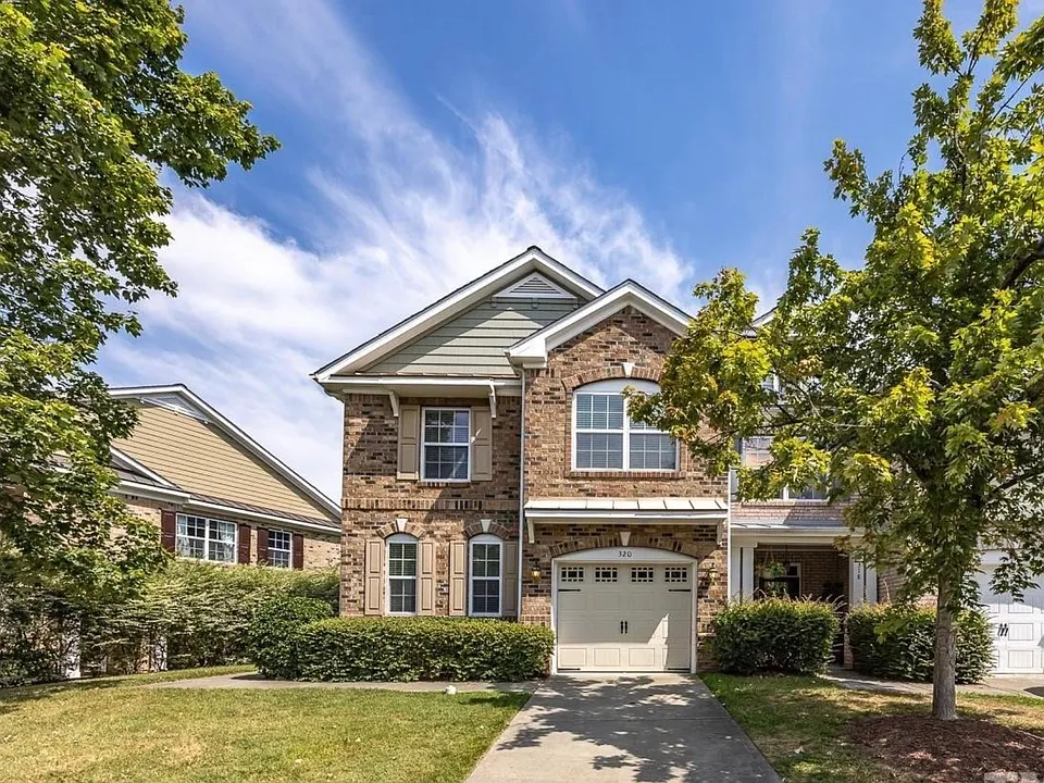 320 Longchamp Ln