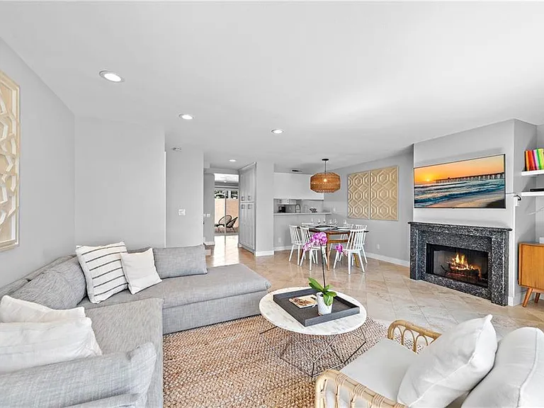 2140 Orinda Dr #B — Photo 6