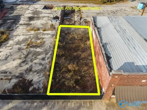 14355 Court St, Moulton, AL 35650