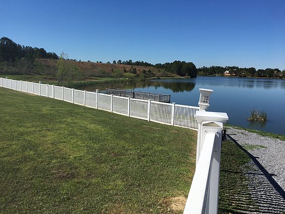  Walking Trail & Pond