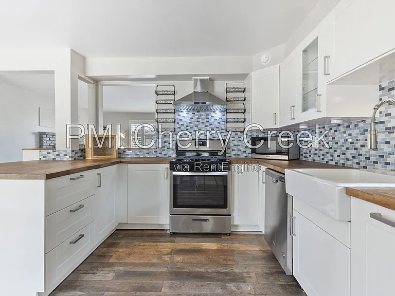 1364 W Center Ave — Photo 7