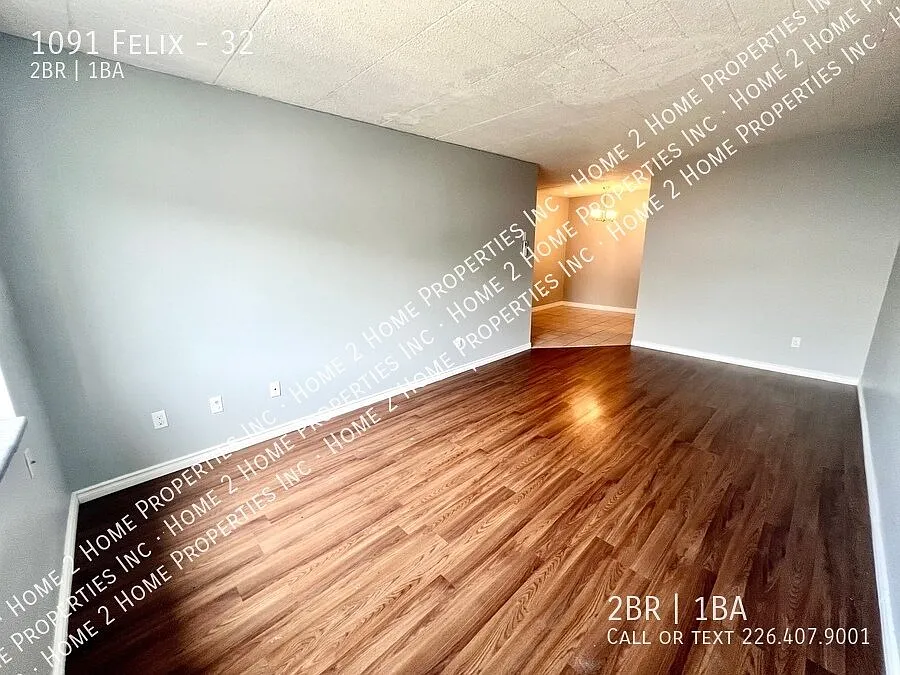 Large 2 Bedroom Apartment in West Windsor — Photo 3