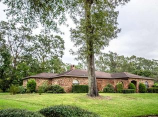 998 Goodhue Rd, Beaumont, TX 77706