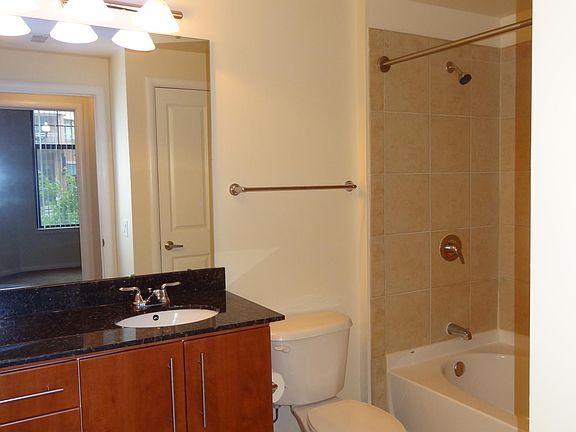 4th image of 1021 N Garfield St APT 144