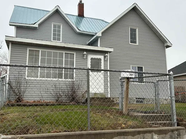 221 E Anson St, Marshalltown, IA 50158