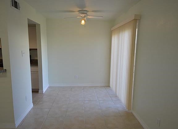 5th image of 2616 Alcott Ln APT A