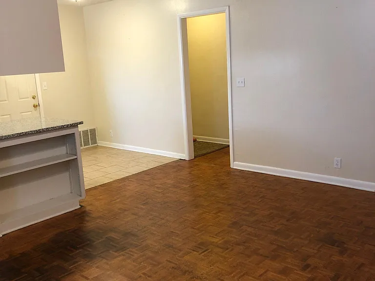 1508 Southern Heights Ave — Photo 28