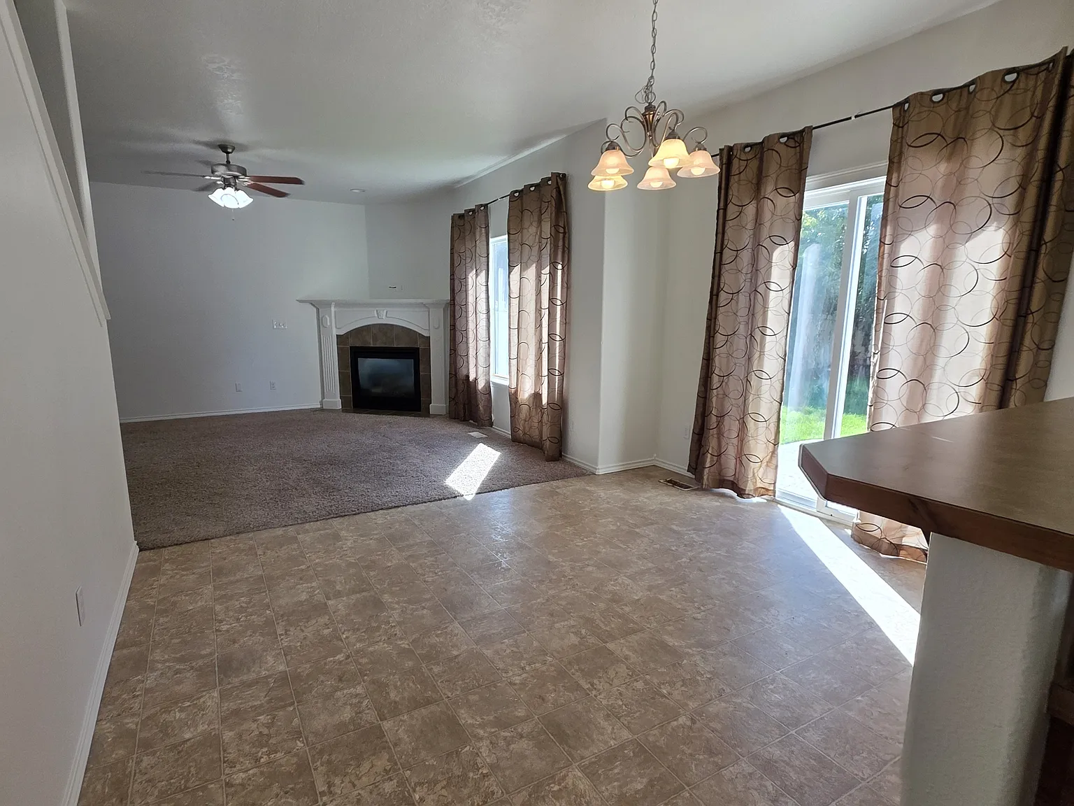 4 bed, 2194 sqft, $2,600 — Photo 4