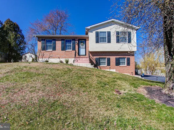 316 Lanie Dr, Birdsboro, PA 19508