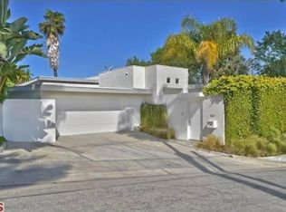 3867 Cody Rd, Sherman Oaks, CA 91403