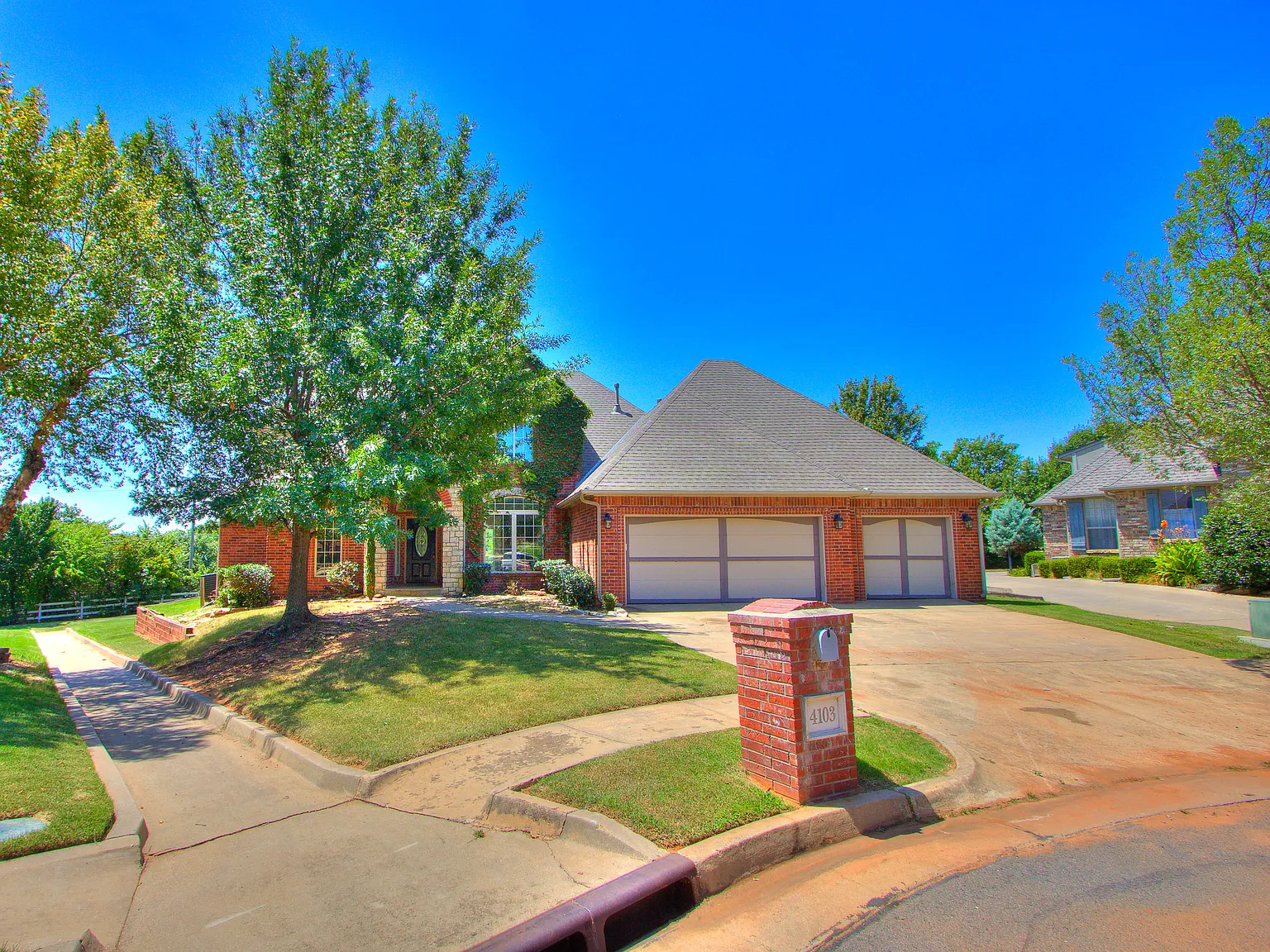 4 bed, 2711 sqft, $3,395 — Photo 4