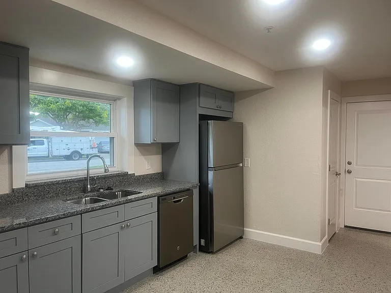 8223 Le Mesa St — Photo 7
