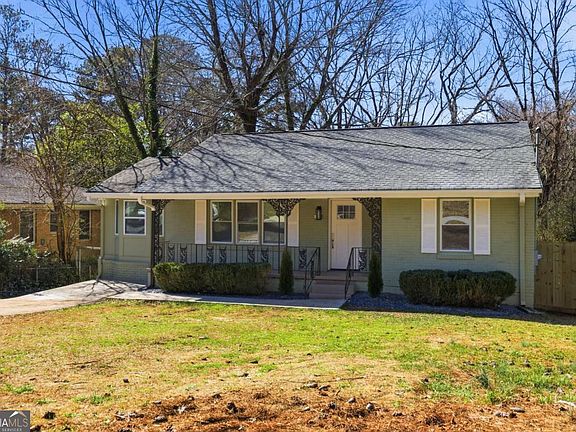 2nd image of 1903 S Columbia Pl